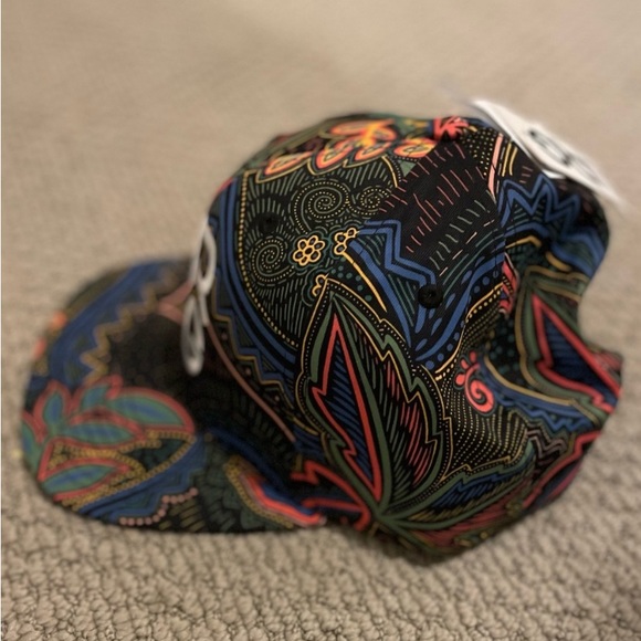 LRG Tropical Design AOP SnapBack Hat - Picture 4 of 4